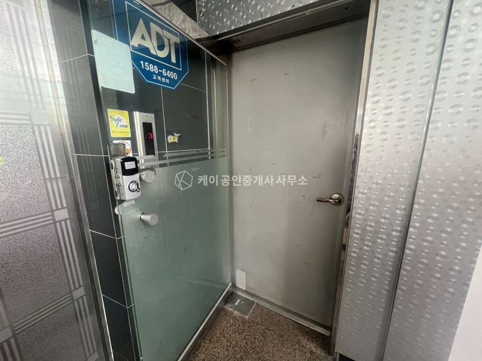 경기 고양일산서구 탄현동 탄현동 4층 상가건물에 2층 43평, 엘베o, 전 학원자리, 즉시입주가능, 다양한 업종 추천 월세 매물번호 10592 사진 8