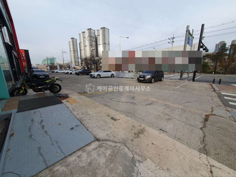 경기 고양일산서구 덕이동 대로변 코너 위치 최상, 무권리, 대형간판 노출효과 최상! 월세 매물번호 11286 사진 3