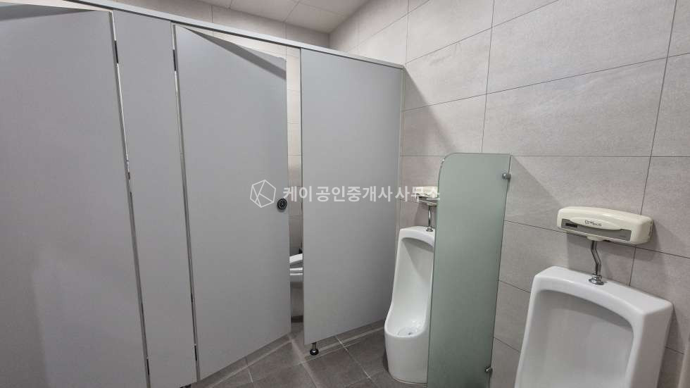 경기 고양일산동구 풍동 풀옵션사무실,백마역도보10분,냉난방시설완비,넓은야외테라스,엘리베이터있음 월세 매물번호 11475 사진 2