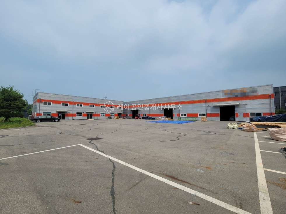경기 파주시 탄현면 오금리 파주 연 739평 창고, 통건물 491평, 매우넓은 단독마당, 호이스트 5톤 2기,, 자유로 4분거리 월세 매물번호 11066 사진 1