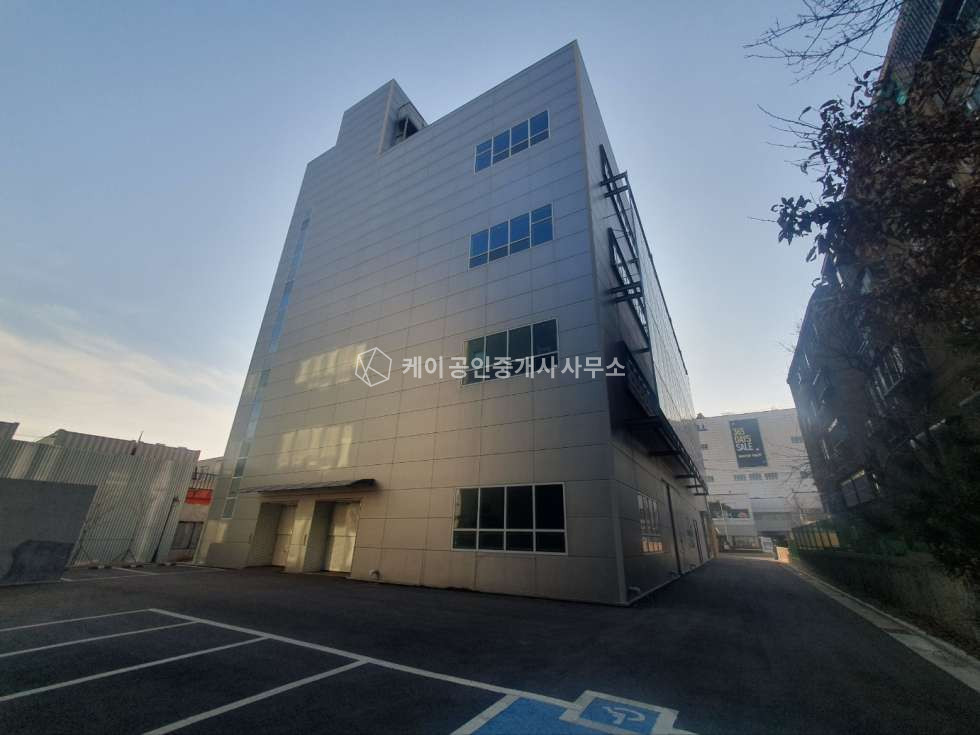 인천 부평구 청천동 상가 통임대, 연면적 1,085평, 병원,사옥,전시장등 다양한 업종 추천! 월세 매물번호 11650 사진 4