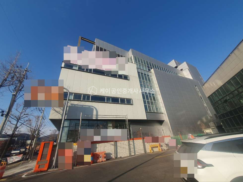인천 부평구 청천동 상가 통매매, 광고노출효과 최상, 투자+즉시입주 가능, 카리프트 2대 매매 매물번호 11649 사진 1