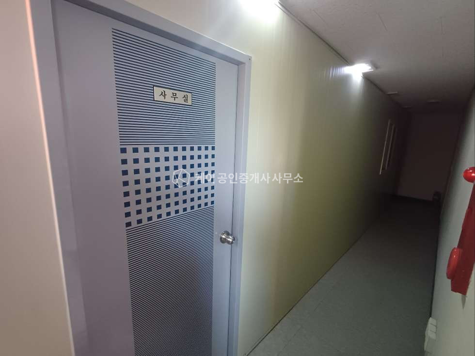 인천 서해구 원창동 3거리 코너 대지 198평 단독 공장, 1층 공장, 2층 사무실 휴게실, 즉시 입주 가능(협의) 월세 매물번호 11485 사진 11