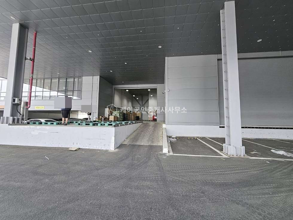 경기 김포시 양촌읍 대포리 1동 도크시설O, 하수직관O, 전용화물엘베 2대, 2차선 대로변 인접 649평 + 추가임대가능 월세 매물번호 10845 사진 6