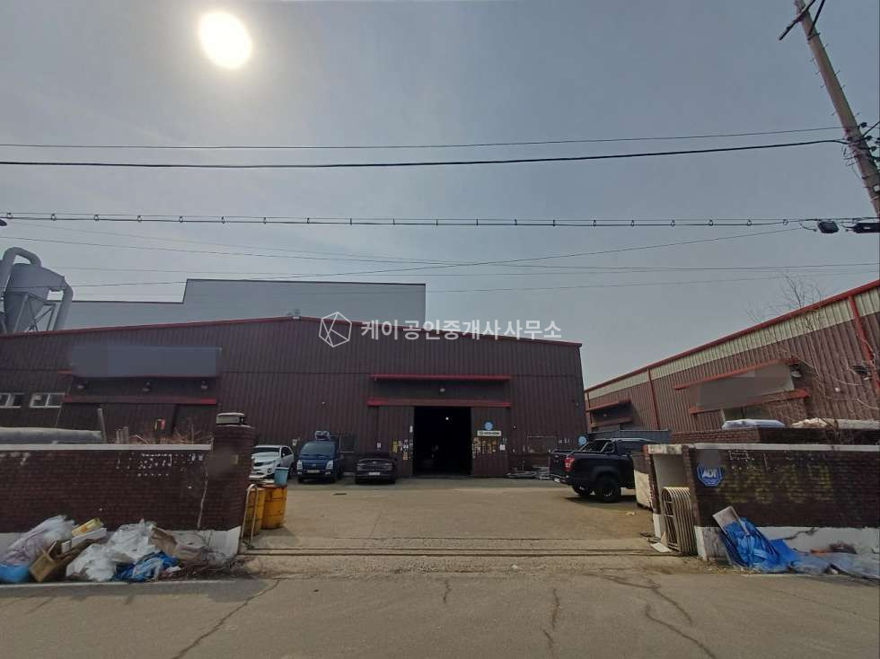 인천 서해구 경서동 대지 1000평, 연면적 634평, 공장 2개동, 분할 매매 가능, 임대중이며 명도 협의 매매 매물번호 11676 사진 10