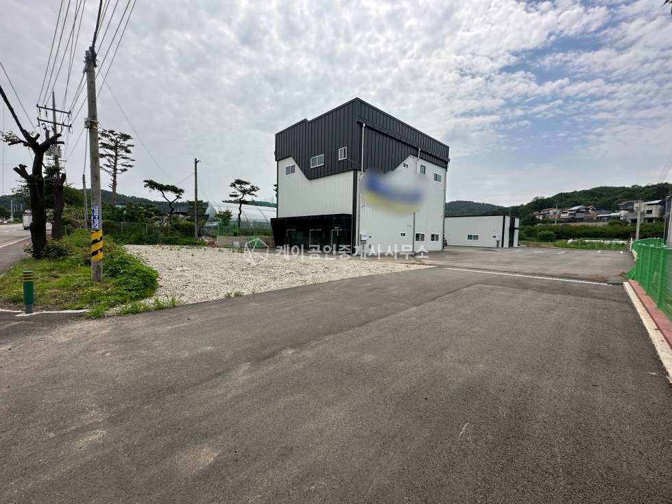 경기 고양일산동구 성석동 제1동 일산동구 성석동 도로변에 바로 접하고 단독 대형마당 신축 60평 1종근생 창고 임대 월세 매물번호 10089 사진 7