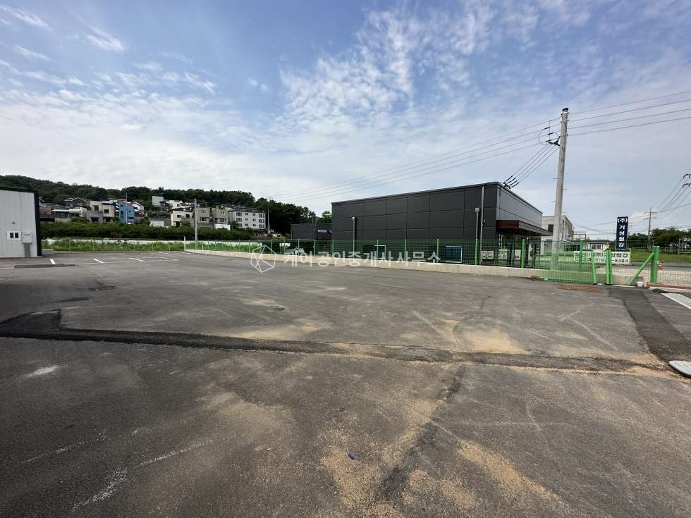 경기 고양일산동구 성석동 제1동 일산동구 성석동 도로변에 바로 접하고 단독 대형마당 신축 60평 1종근생 창고 임대 월세 매물번호 10089 사진 15