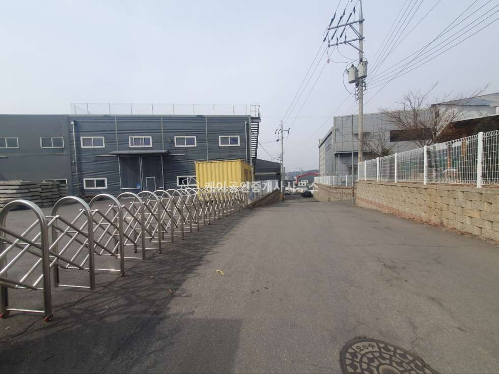 경기 김포시 대곶면 율생리 2종근생, 건88+가설70, 층고 9.5m, 추레라가능, 넓은 단독마당 월세 매물번호 11686 사진 4
