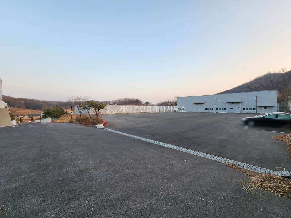 경기 파주시 파주읍 향양리 6동 파주 대로변 신축급 대형물류창고, 약 300평~1000평까지 임대가능, 대형단독마당, 40피트 츄레라 회전가능, 대중교통 가능 월세 매물번호 10827 사진 15