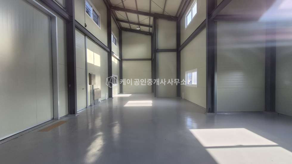 경기 고양덕양구 도내동 서울근접 근생56평신축창고, 총 4개동 190평까지 임대가능, 추레라 가능,강매역4분, 제2자유로 6분 월세 매물번호 11531 사진 3