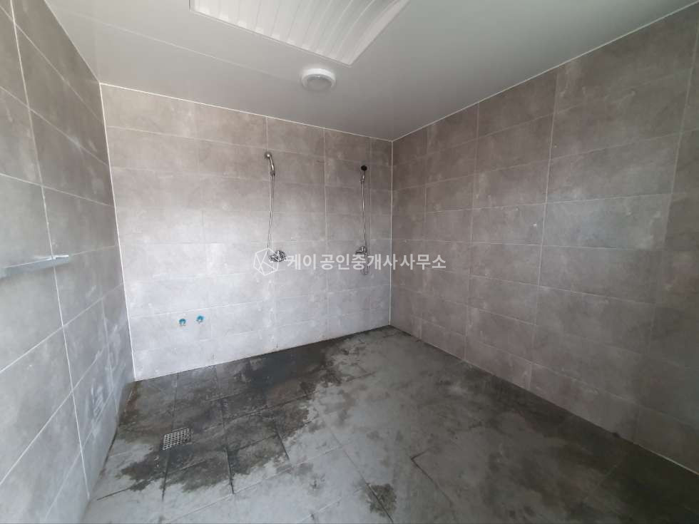 경기 김포시 대곶면 상마리 공장 110평+가설65평, 넓은 단독마당, 샤워실O, 즉시입주 가능 월세 매물번호 11691 사진 13