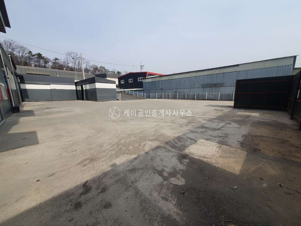 경기 김포시 대곶면 상마리 공장 110평+가설65평, 넓은 단독마당, 샤워실O, 즉시입주 가능 월세 매물번호 11691 사진 17