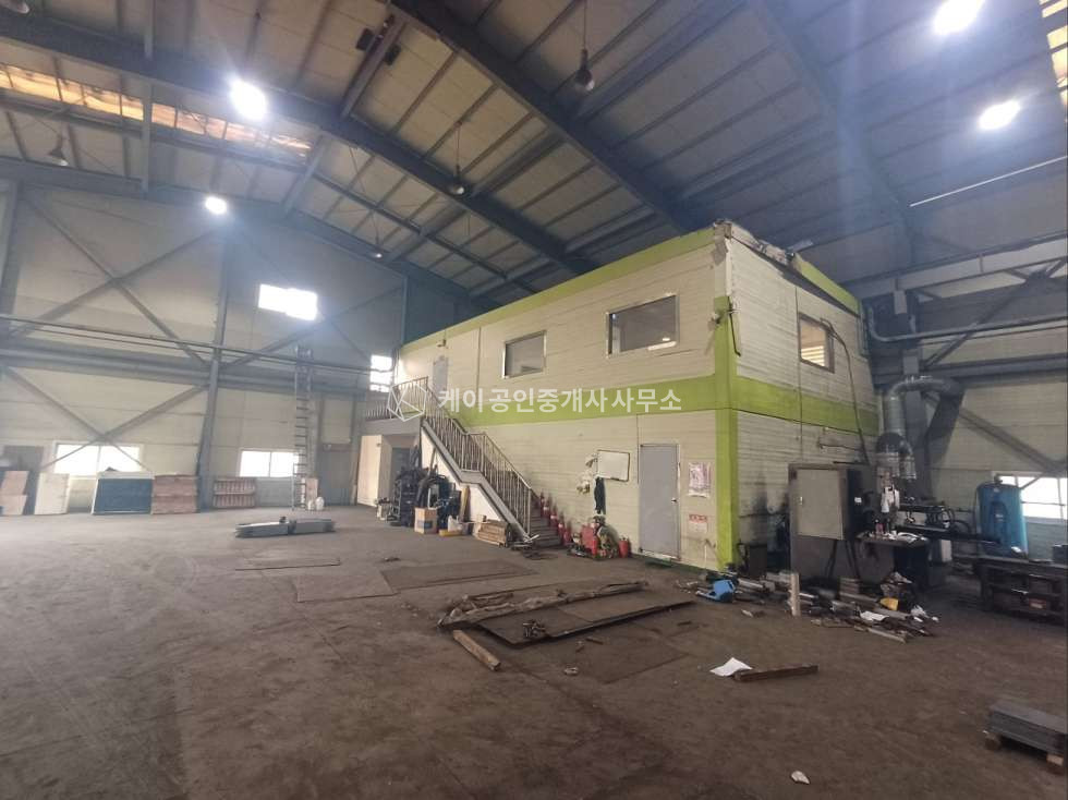 인천 제물포구 만석동 연면적 427평, 건축 389평, 단독 공장, 고전력 290kw, 내부 구분 화장실, 사무실, 만석부두 인근 월세 매물번호 11695 사진 5