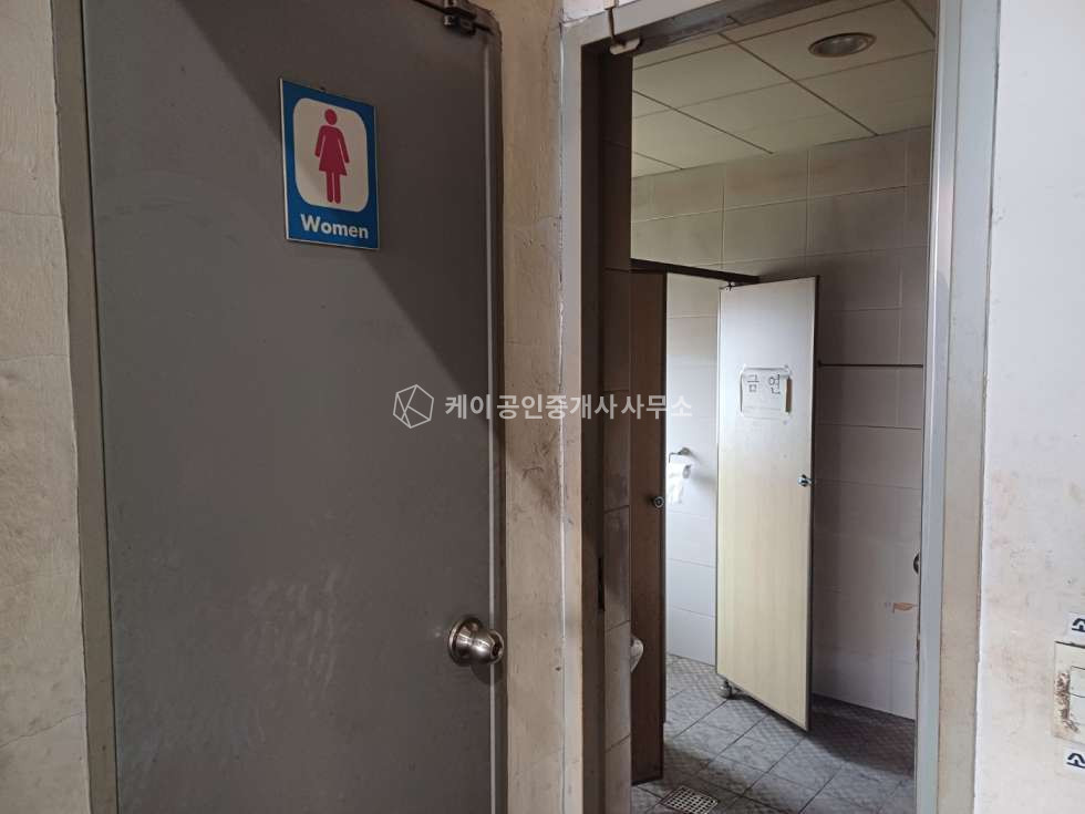 인천 제물포구 만석동 연면적 427평, 건축 389평, 단독 공장, 고전력 290kw, 내부 구분 화장실, 사무실, 만석부두 인근 월세 매물번호 11695 사진 12
