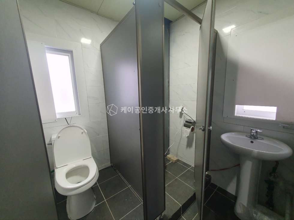 경기 김포시 월곶면 군하리 1동 통360평, 층고 10.2m, 특대형마당, 추레라 진입및 회차가능 월세 매물번호 11696 사진 4