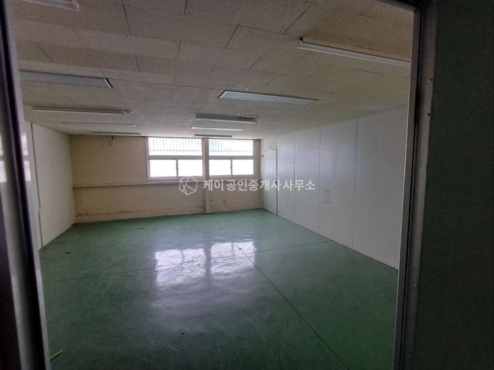인천 남동구 남촌동 가동 임대면적 200평, 넓은 마당, 대형차량 진입 가능, 추가 2층 500평 임차 가능, 즉시 입주 월세 매물번호 11697 사진 12