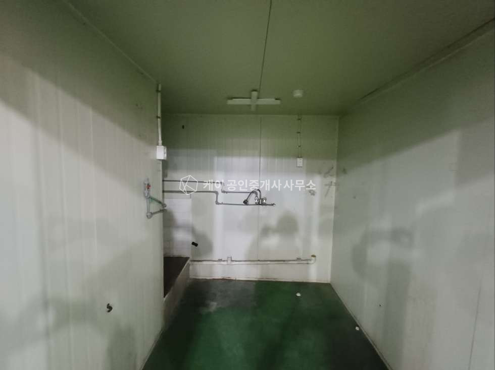 인천 남동구 논현동 A동 임대면적 270평, 원인재역 도보 5분, 내부 가설사무실(철거 가능), 즉시 입주 월세 매물번호 11699 사진 4