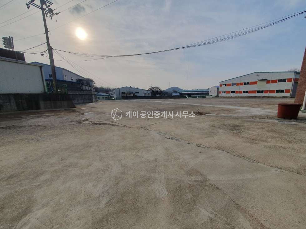 경기 김포시 대곶면 송마리 추레라 회차가능,연면적 많은 공장, 고전력, 호이스트3t, 즉시입주 가능 월세 매물번호 11363 사진 10