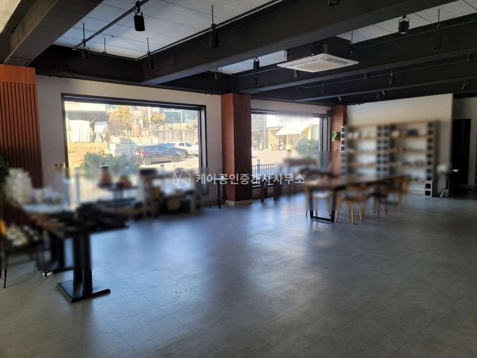 경기 파주시 상지석동 1동 파주 운정인근 약 96평 카페 인테리어 완비, 광고 노출 효과 좋은 카페, 전시 쇼룸 추천 월세 매물번호 11722 사진 13