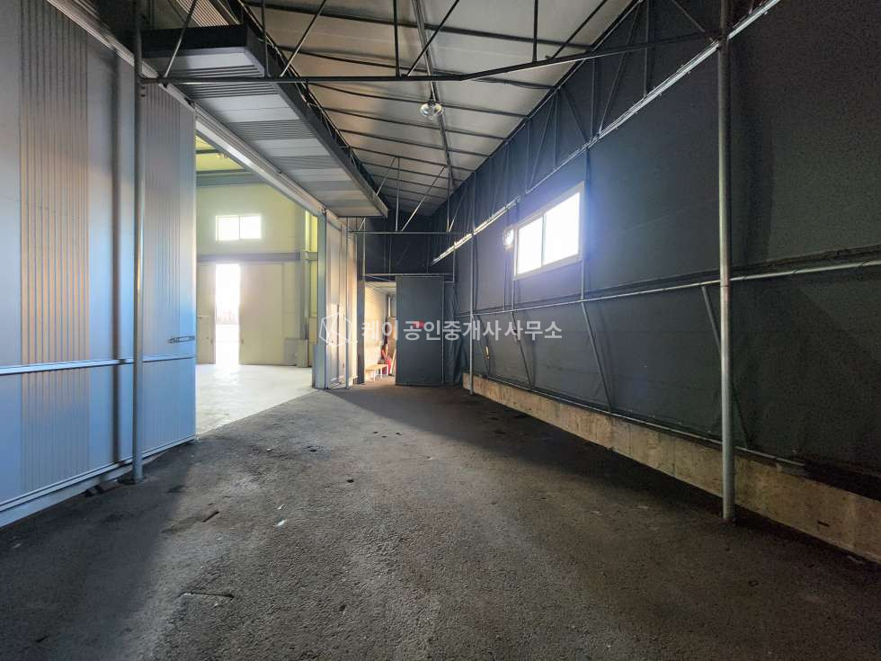 경기 파주시 조리읍 능안리 파주 사옥형 단독공장, 연면적 약 439평, 넓은 단독마당, 하수직관, 고전력 공장매매 매매 매물번호 11729 사진 19