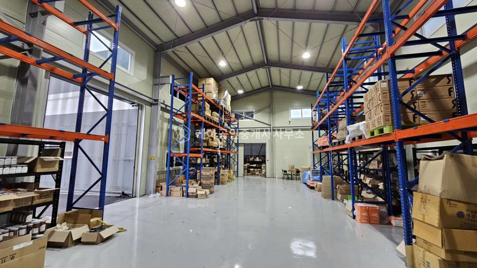 경기 김포시 양촌읍 유현리 가동 실사용면적 320평, 추레라 가능, 컨디션 최상, 넓은 단독마당, 강력추천! 월세 매물번호 11726 사진 2