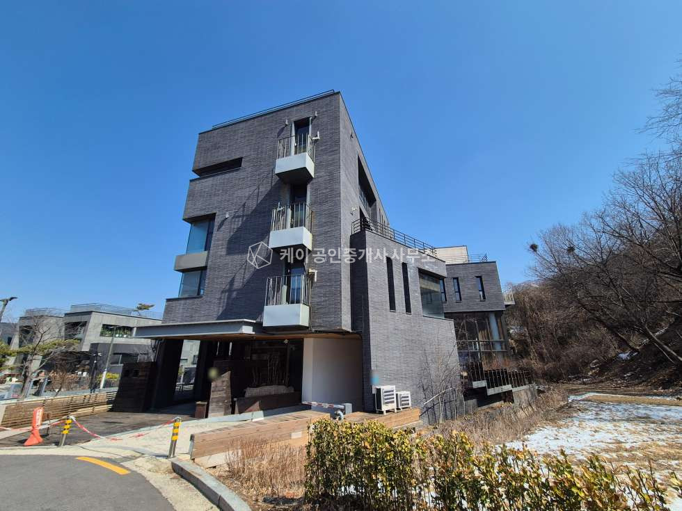 서울 은평구 진관동 구파발역, 연신내역 인근, 한옥마을내사옥,350평,지하주차장 매매 매물번호 11767 사진 3
