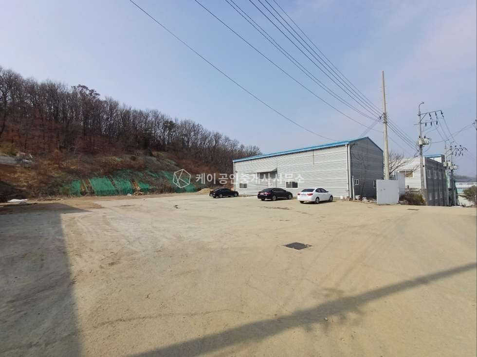 경기 김포시 대곶면 쇄암리 가동 저렴한 공장 및 공장 부지, 건축 필요시 시공 협의, 대형차량 진입 가능 매매 매물번호 11775 사진 1