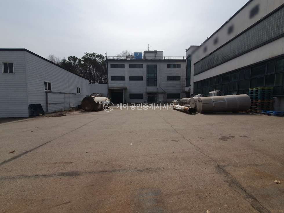경기 김포시 통진읍 마송리 급매, 단독공장, 연면적 1,100평, 고전력, 추레라 가능 매매 매물번호 11779 사진 1