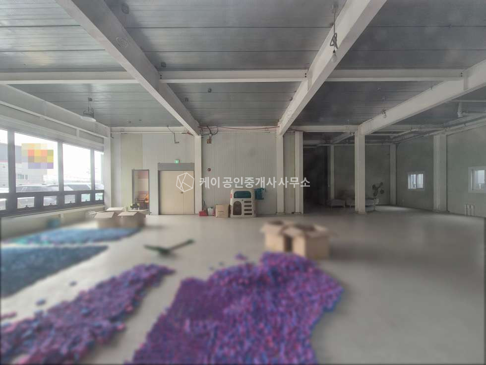 경기 고양덕양구 내유동 68평1층창고, 통일로대로변접, 주차공간넉넉, 남여구분화장실,깨끗한 내부 월세 매물번호 11782 사진 3