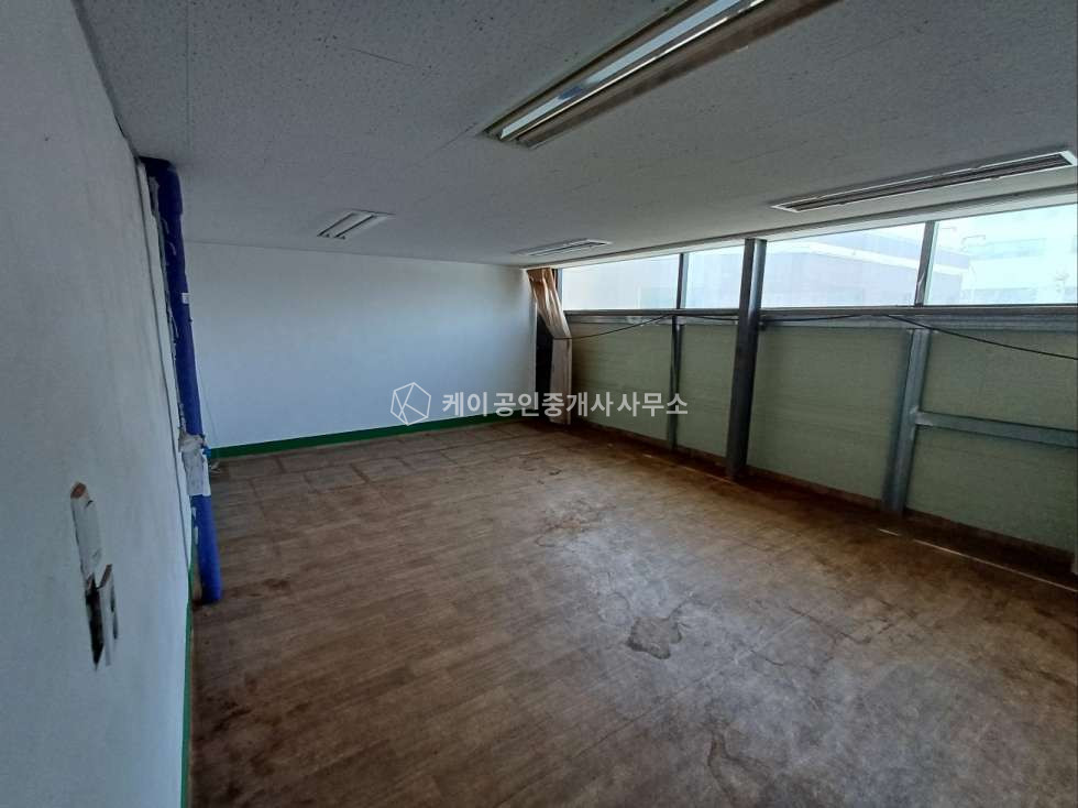 인천 남동구 고잔동 임대면적 120평 + 복층 사무실 40평, 고전력 200kw, 호이스트 2기, 넓은 마당 월세 매물번호 11786 사진 10
