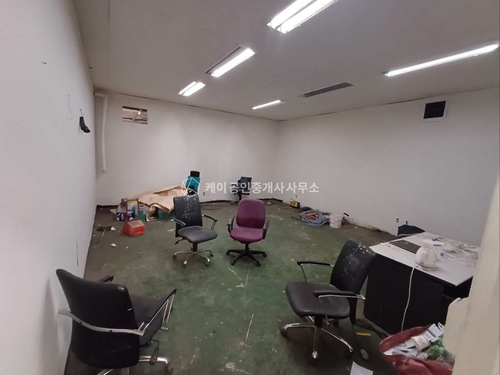 인천 남동구 고잔동 남동공단 대형 공장 사옥, 대지 2900평, 연면적 2600평, 지하철역 도보 10분 월세 매물번호 11785 사진 18