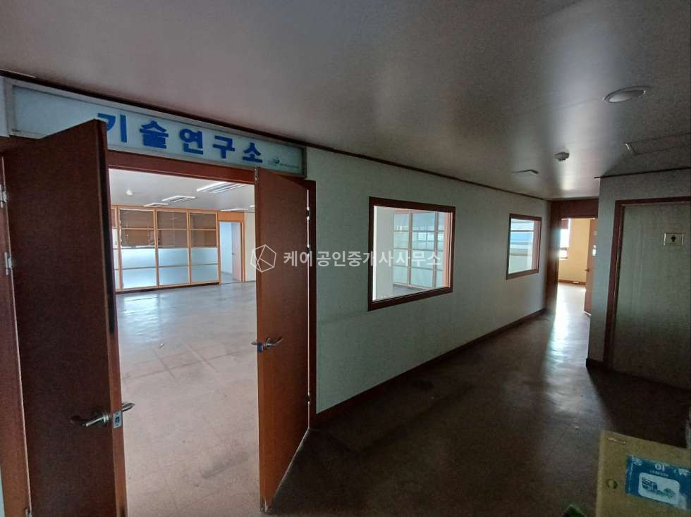 인천 남동구 고잔동 남동공단 대형 공장 사옥, 대지 2900평, 연면적 2600평, 지하철역 도보 10분 월세 매물번호 11785 사진 32