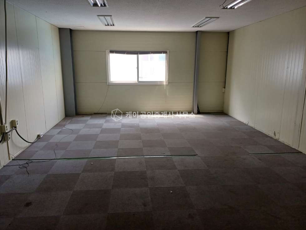 인천 서해구 가좌동 2층 120평, 가재울역 도보 3분, 고전력 저렴한 공장 임대, 1층 80평 3000/300 있음 월세 매물번호 11788 사진 9