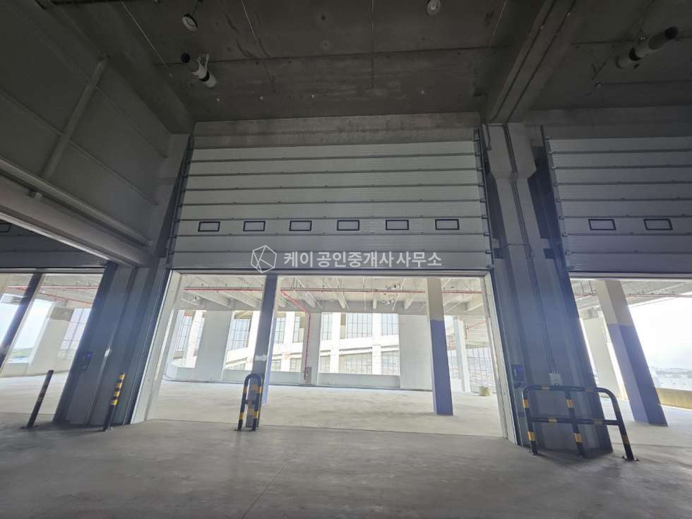경기 김포시 양촌읍 학운리 검단/양촌 IC 5분, 학운리 초대형 상온,저온 물류창고 , 다양한 면적 임대 가능 월세 매물번호 11063 사진 8