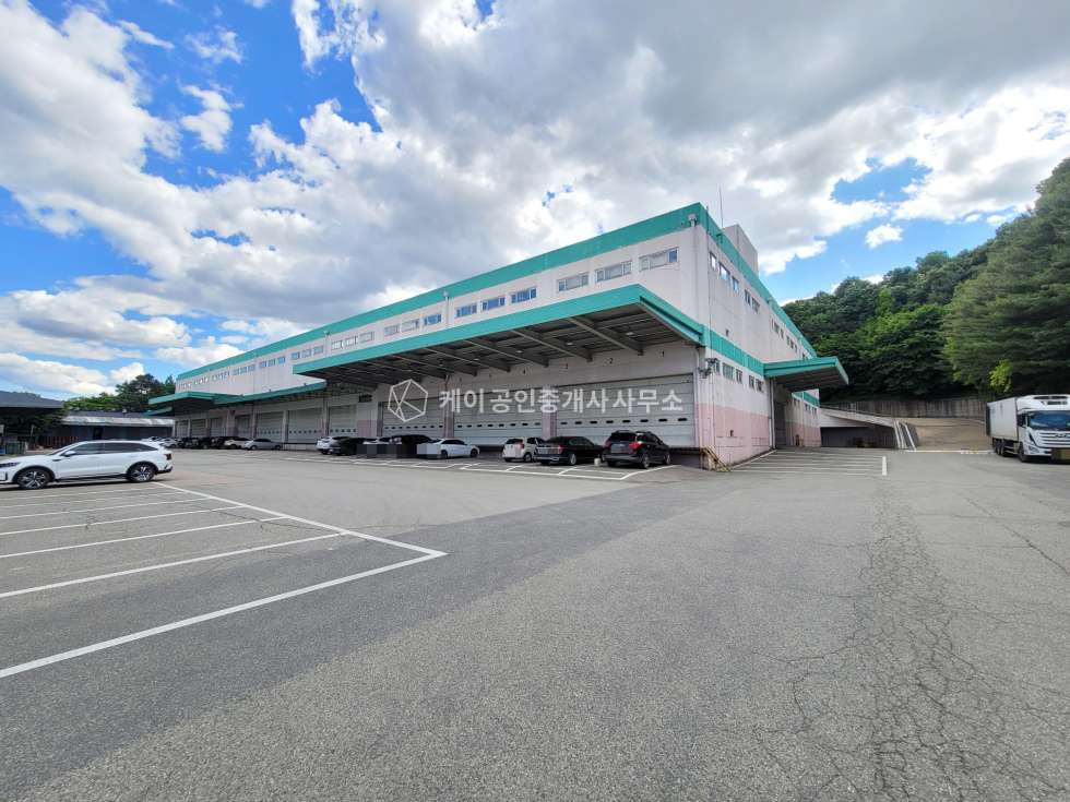 경기 용인처인구 남사읍 아곡리 A동 용인 처인구 초대형 상온물류창고, 연 3,419평, 각층 차량 도크시설, 40피트 츄레라 가능, 실내 에폭시 리모델링 완료 월세 매물번호 10956 사진 6