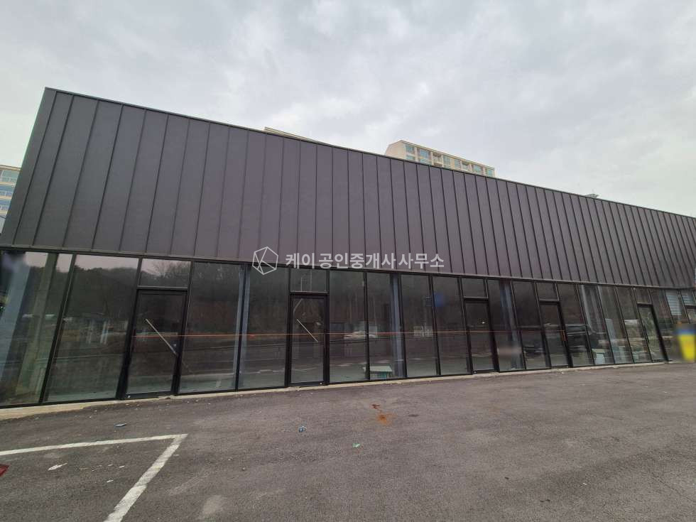 경기 고양덕양구 고양동 호국로 도로접,70평창고,주차공간, 15평 추가임대가능, 접근성좋음 월세 매물번호 11805 사진 2