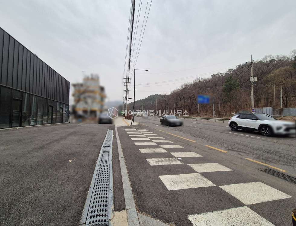 경기 고양덕양구 고양동 호국로 도로접,70평창고,주차공간, 15평 추가임대가능, 접근성좋음 월세 매물번호 11805 사진 6
