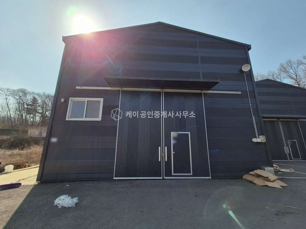 경기 양주시 은현면 선암리 90평임대(90평 추가임대가능), 8.6m, 내부화장실,5톤가능,은현IC 3분 월세 매물번호 11821 사진 1