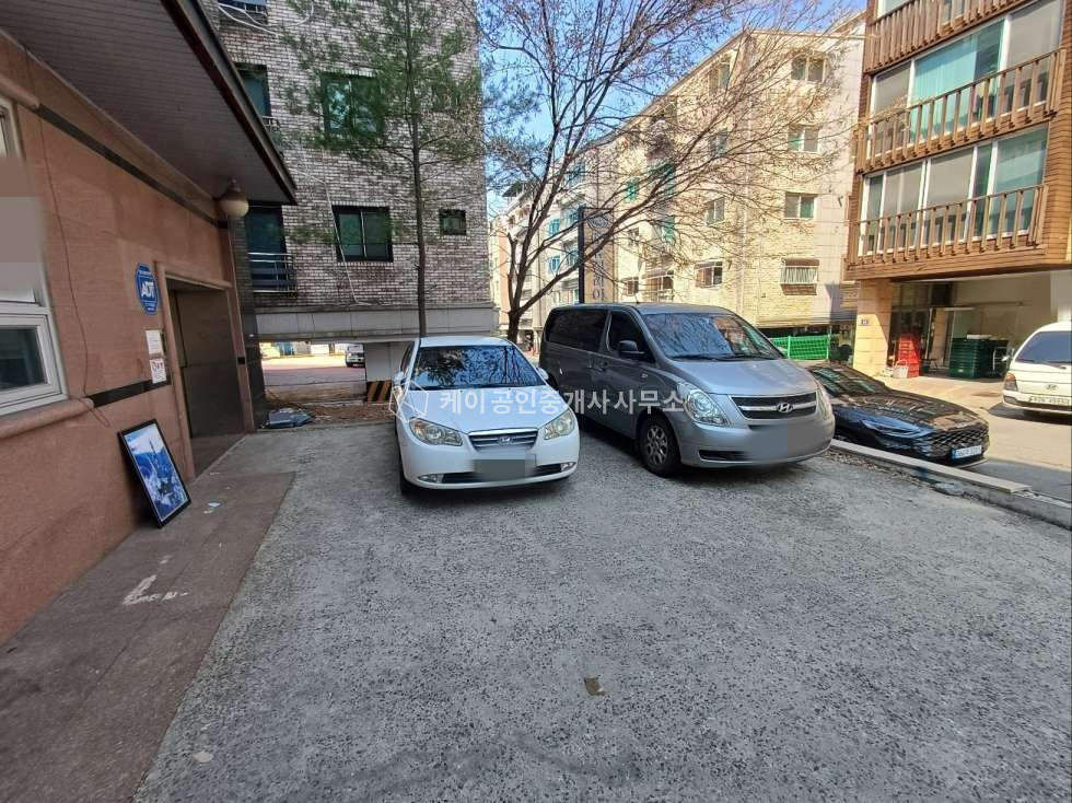 인천 남동구 장수동 주거지역 제조시설 건물 통 매매, 4층, 연면적 612평, 마당 넓고, 앞문 뒷문 주차장, HACCP(1층만) 매매 매물번호 11829 사진 3