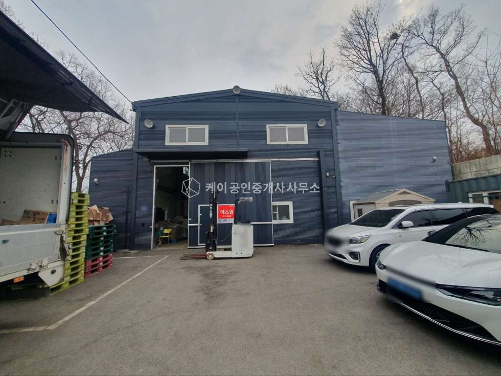 경기 김포시 양촌읍 유현리 1동 2종근생, 가설포함 125평, 단독마당, 대형차량 진입가능 월세 매물번호 11845 사진 1