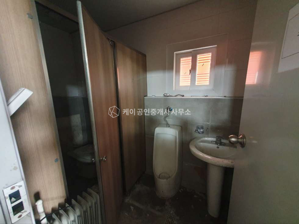 경기 김포시 대곶면 송마리 공장 490평, 추레라 원활, 특대형 단독마당, 가시성 최고 위치! 매매 매물번호 11855 사진 6