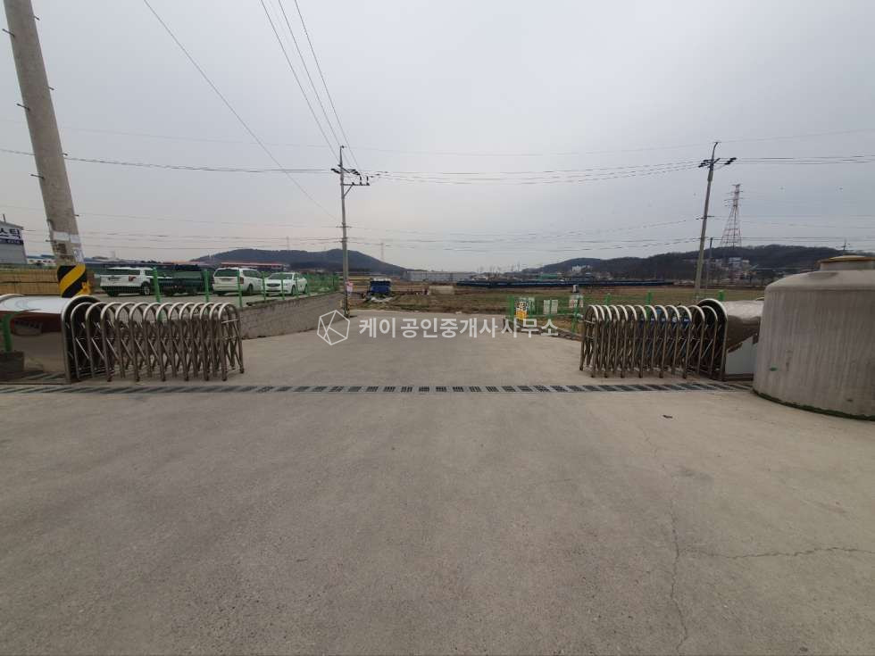 경기 김포시 대곶면 송마리 공장 490평, 추레라 원활, 특대형 단독마당, 가시성 최고 위치! 매매 매물번호 11855 사진 12