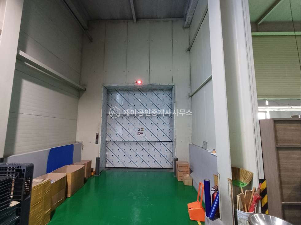 인천 남동구 고잔동 깔끔한 공장 사옥 매매, 대지 911평, 연면적 1835평, 고전력, 각층 호이스트, 화물엘리베이터 2기, 숙소, 휴게실 매매 매물번호 11871 사진 12