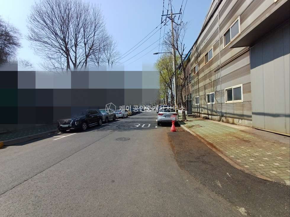 인천 남동구 고잔동 C동 임대면적 150평, 5톤 호이스트, 층고 8M, 대형차 진입 가능, 바닥 에폭시 도장 공사 완료 월세 매물번호 11872 사진 8