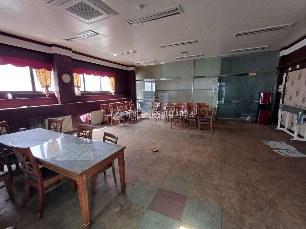 인천 남동구 고잔동 넓은 마당 공장 통 임대, 대지 910평, 연면적 636평, 6차선 대로변 위치, 트레일러 회차 가능 월세 매물번호 11874 사진 21