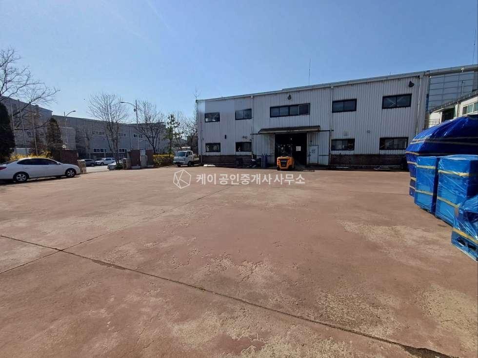 인천 남동구 고잔동 넓은 마당 공장 통 임대, 대지 910평, 연면적 636평, 6차선 대로변 위치, 트레일러 회차 가능 월세 매물번호 11874 사진 24