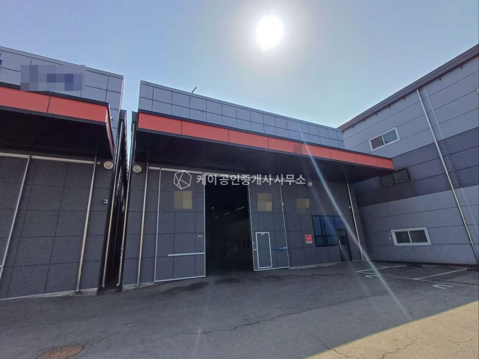 인천 서해구 원창동 C동 북항 인근, 230평 창고 공장, 사무실, 샤워실, 트레일러 내부 진입 가능 월세 매물번호 11880 사진 1