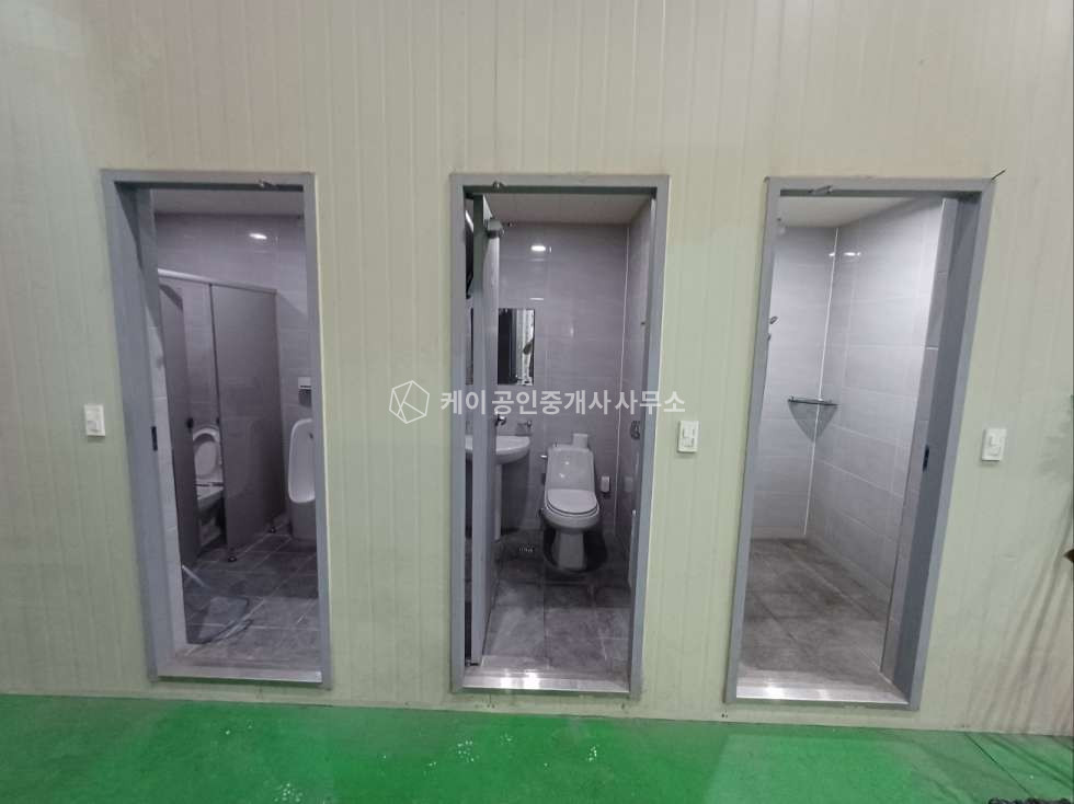 인천 서해구 원창동 C동 북항 인근, 230평 창고 공장, 사무실, 샤워실, 트레일러 내부 진입 가능 월세 매물번호 11880 사진 7