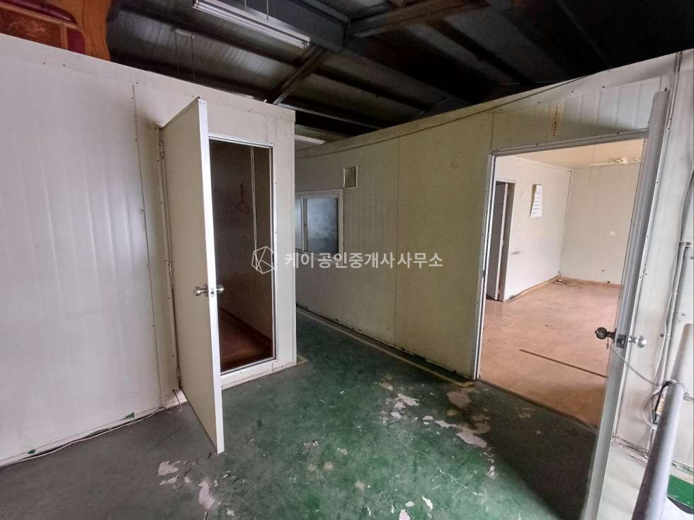 인천 서해구 석남동 석남동 저렴한 공장 임대, 1층 37+2층 37평, 화물리프트, 호이스트 2.8톤 월세 매물번호 11882 사진 8