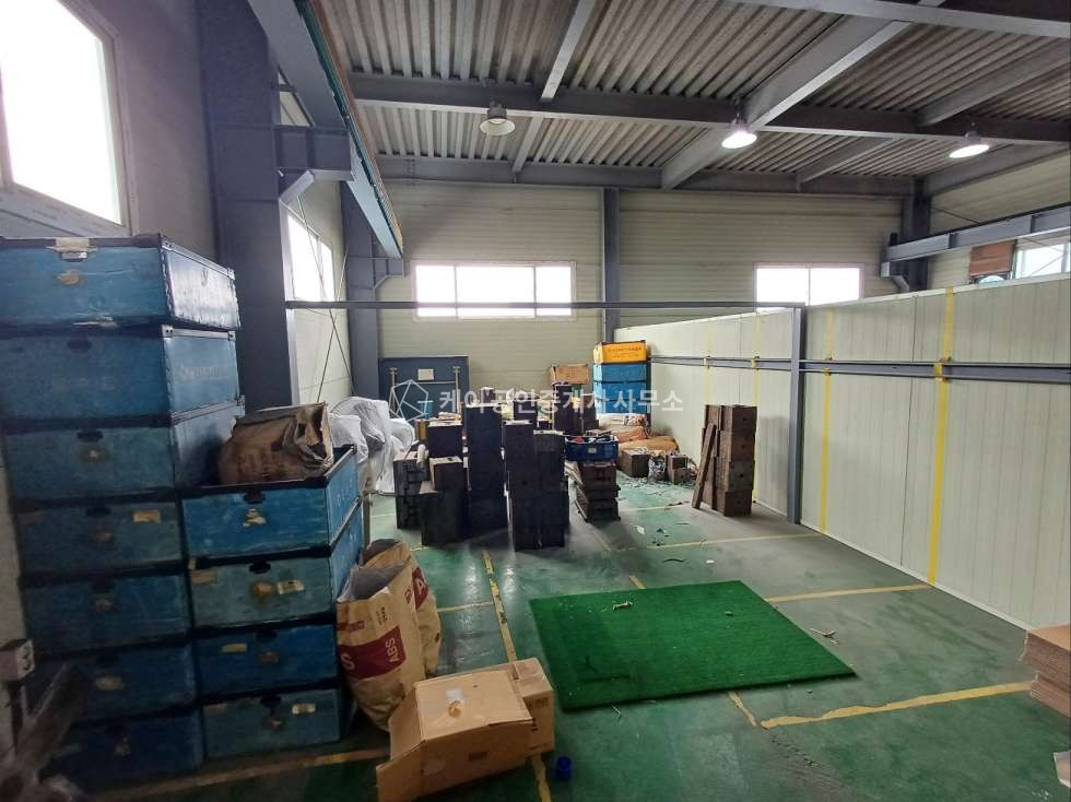 인천 서해구 석남동 1동 사출설비 완비된 공장 매매, 임대 6000/600, 호이스트 2기 매매 매물번호 11885 사진 8